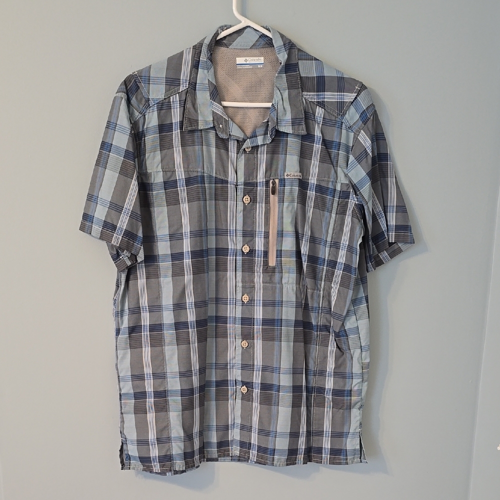 Columbia Blue and Gray Casual Button Down Shirt